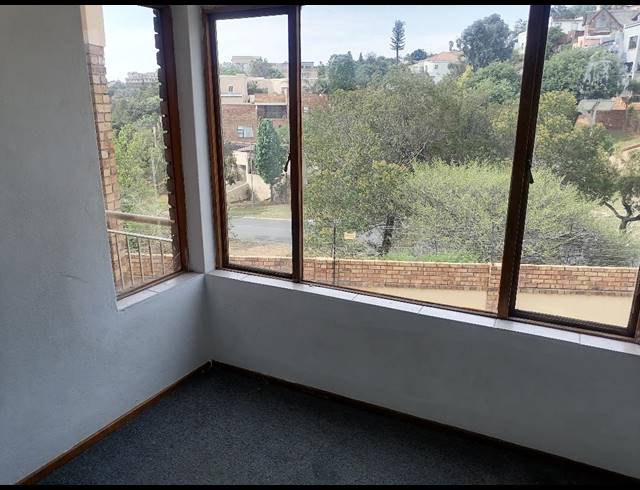 2 bed property to rent in WINCHESTER HILLS